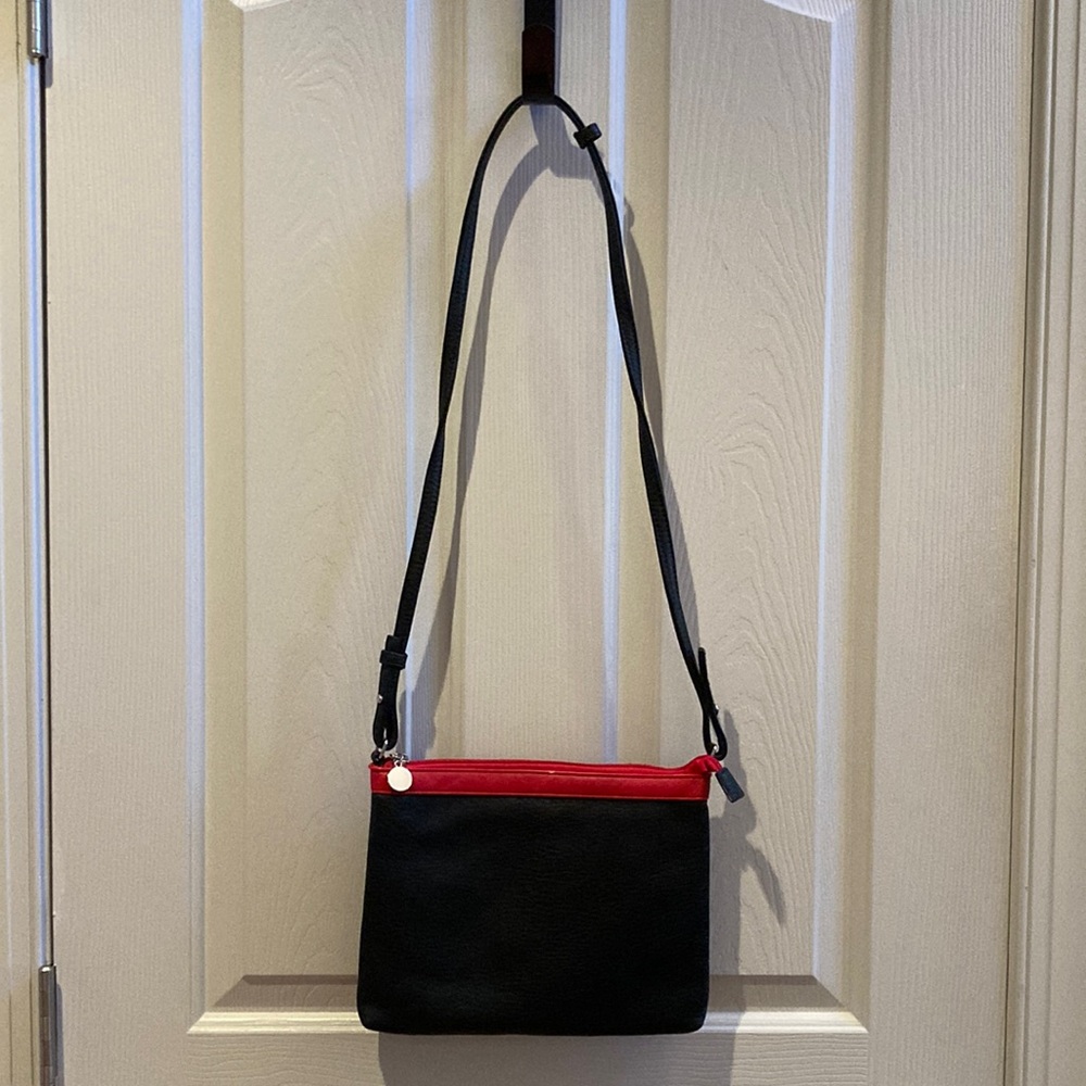 NWOT Sydney Love purse